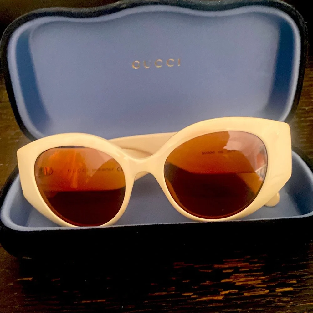 Gucci Cream Cat-Eye Sunglasses with Brown Lenses